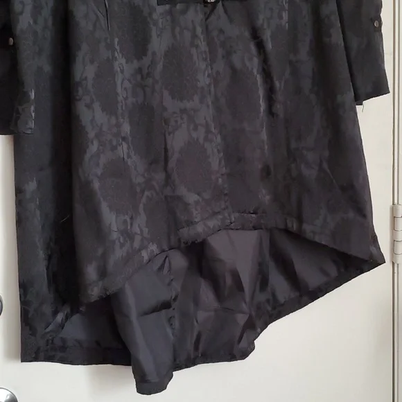 Like New Heart & Rose Brocade Coat - Picture 6 of 16